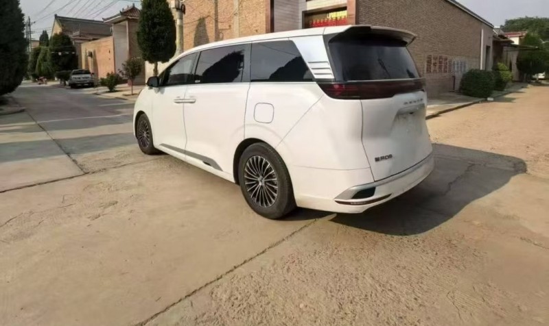 晋中24年腾势D98