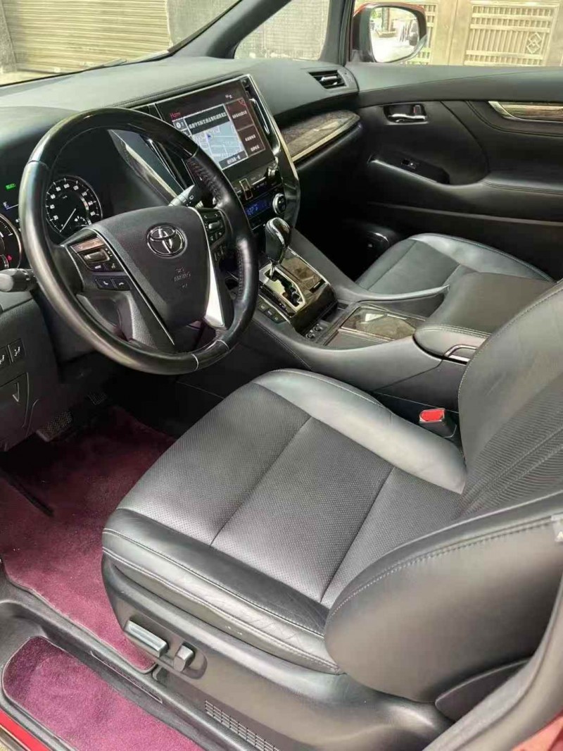 广州20年丰田埃尔法3