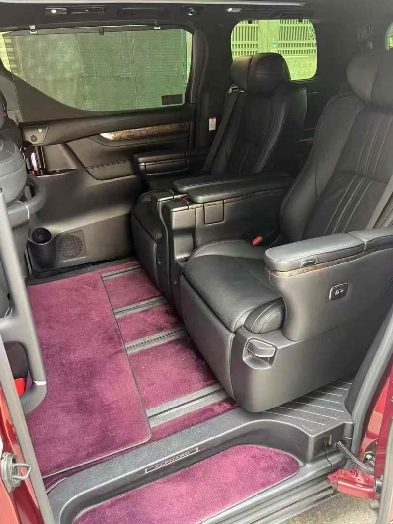 广州20年丰田埃尔法7