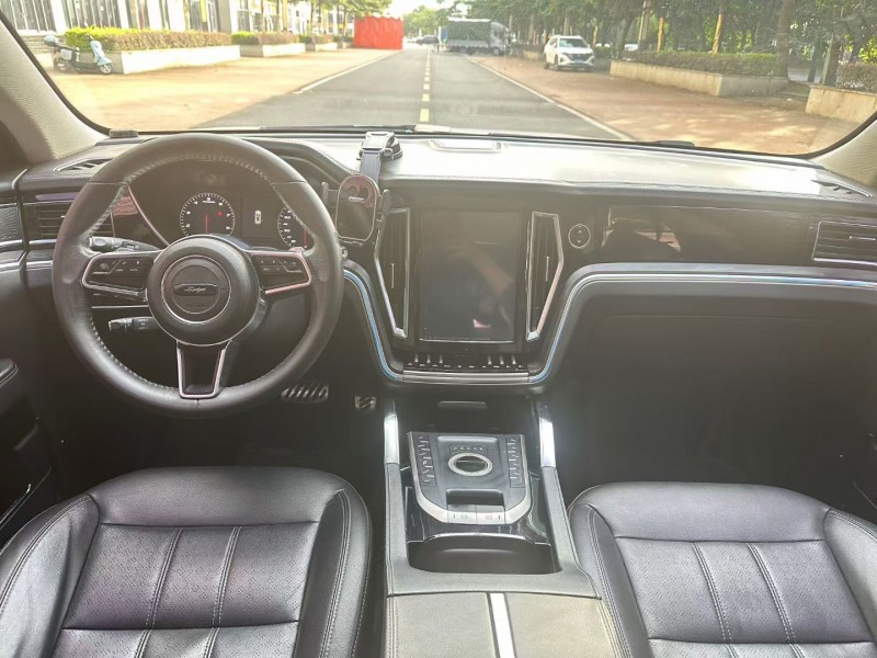 东莞19年众泰T7006