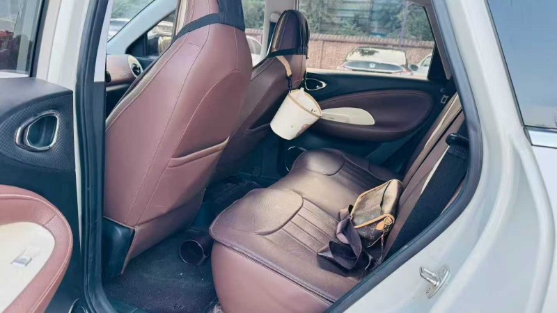 晋中23年五菱汽车缤果6