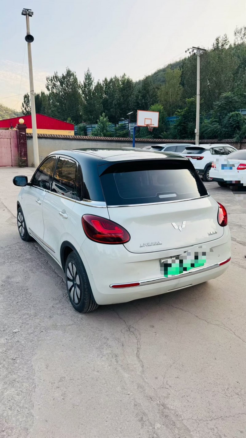 晋中23年五菱汽车缤果7