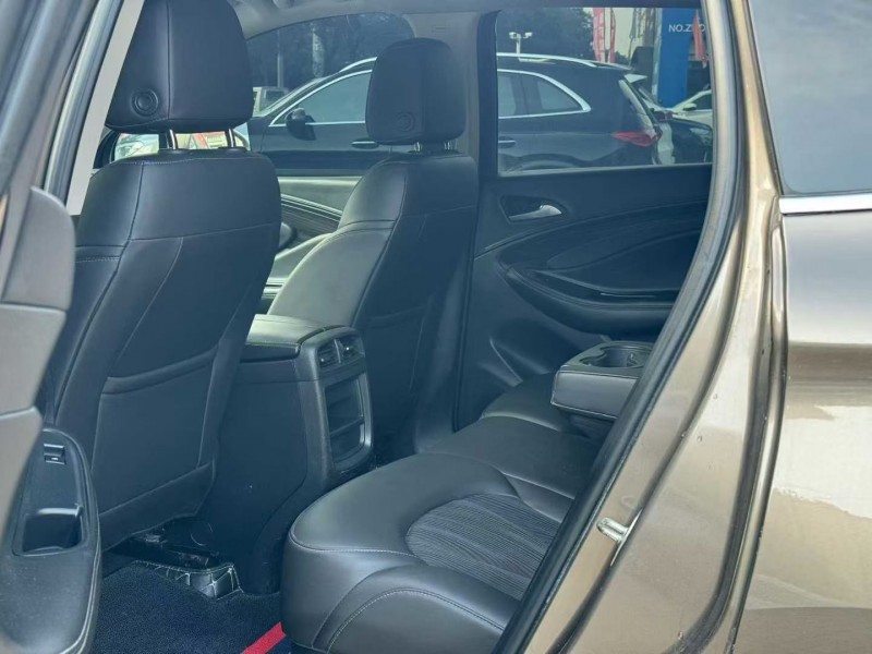 晋中19年别克昂科威6