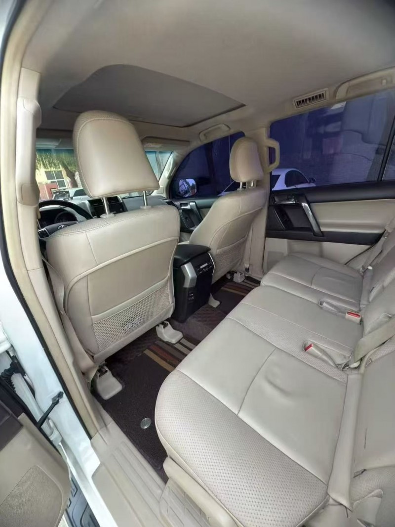 晋中14年丰田普拉多6