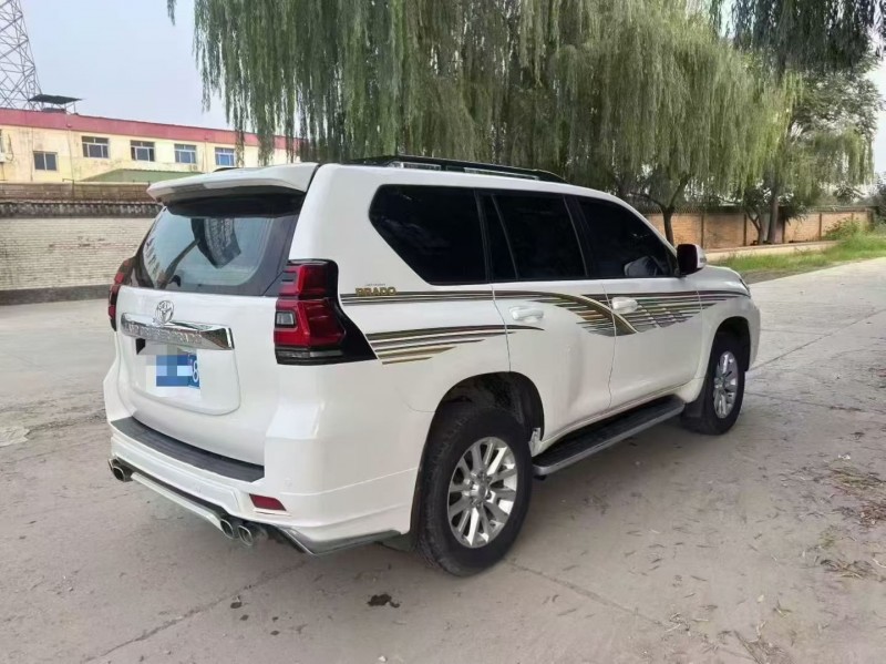 晋中14年丰田普拉多7