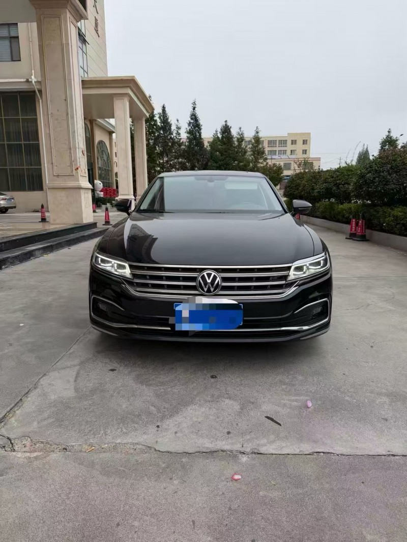 青岛21年大众辉昂1