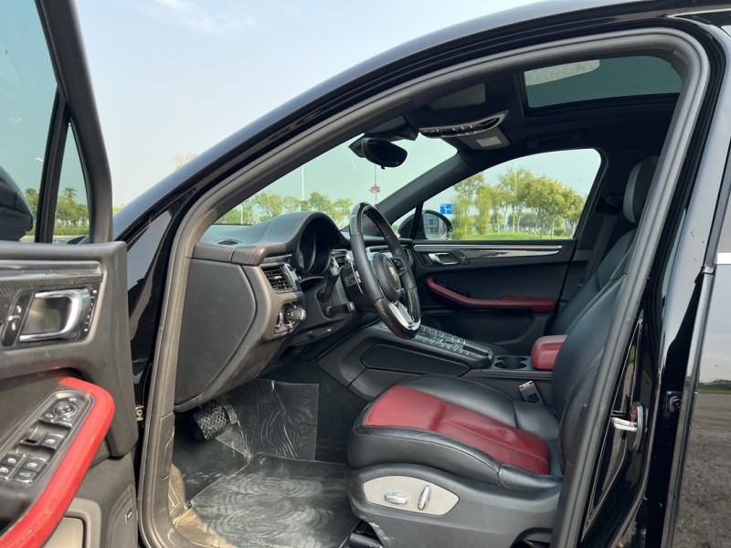 盐城16年保时捷Macan4