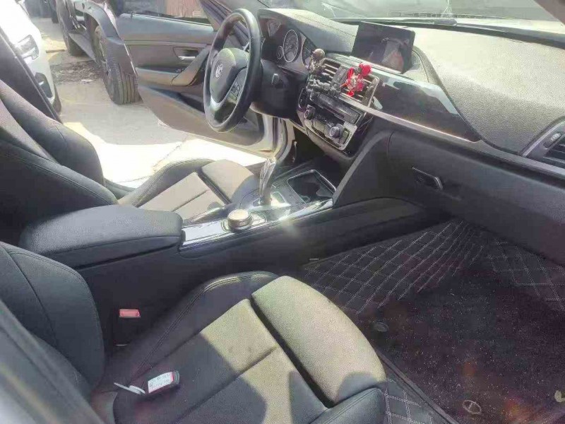 长沙19年宝马3系4