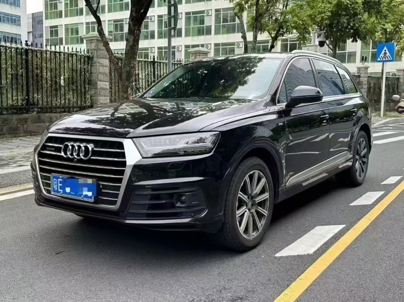 广州19年奥迪Q73