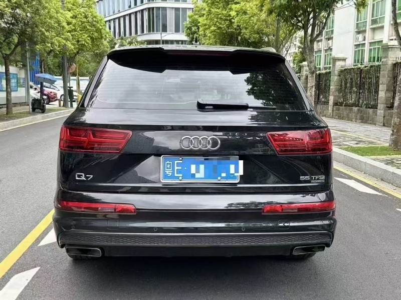 广州19年奥迪Q79