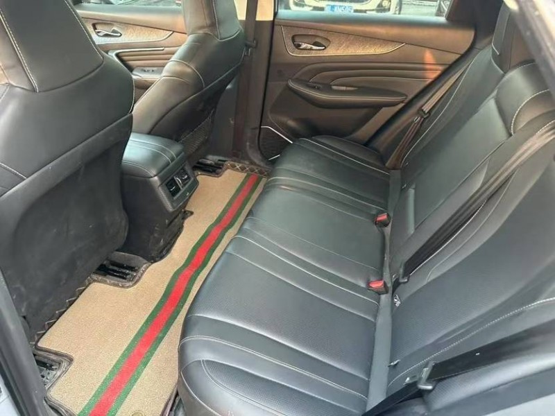 东莞22年启辰大V9