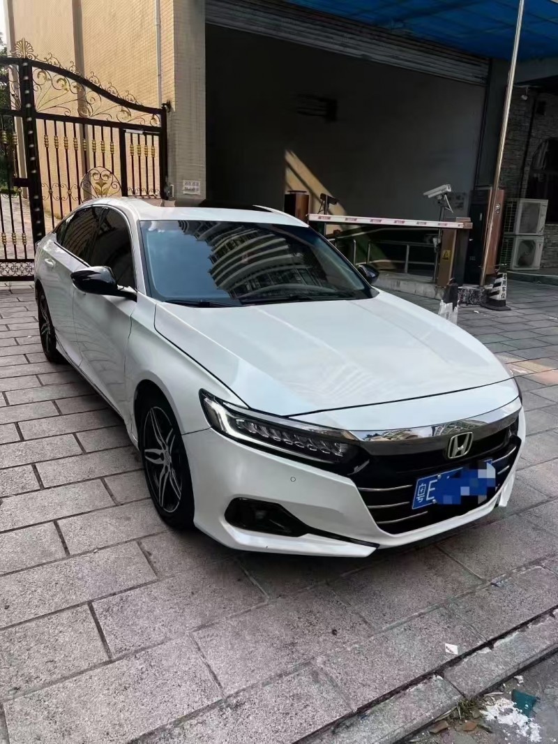 广州22年本田雅阁3