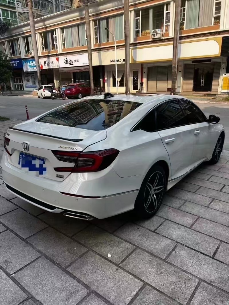 广州22年本田雅阁4