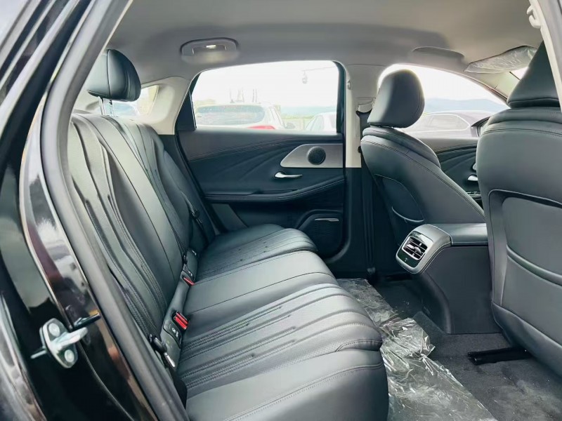 东莞25年奇瑞风云4