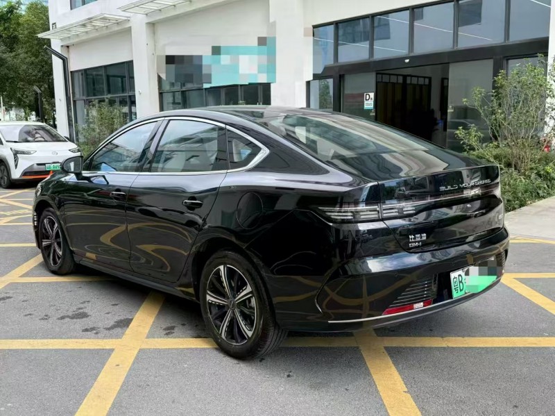 广州24年比亚迪驱逐舰7