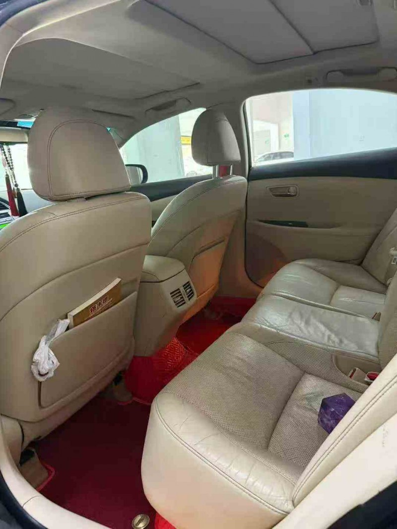 株洲11年雷克萨斯ES7