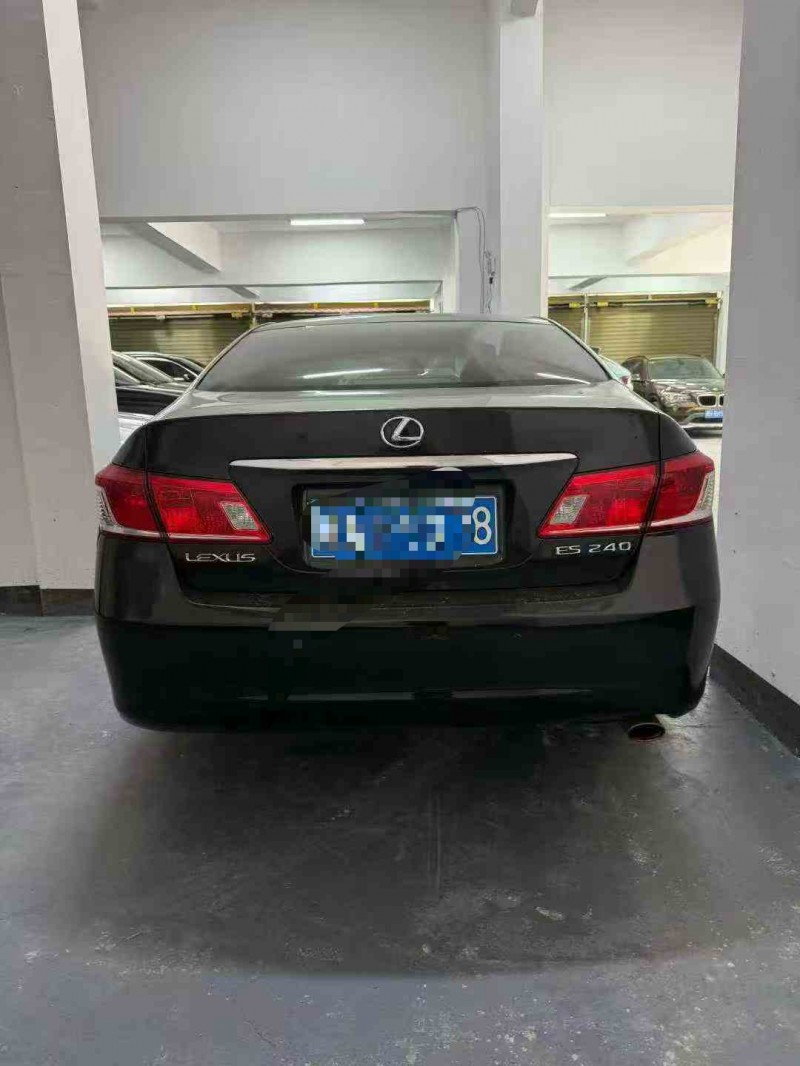 株洲11年雷克萨斯ES9