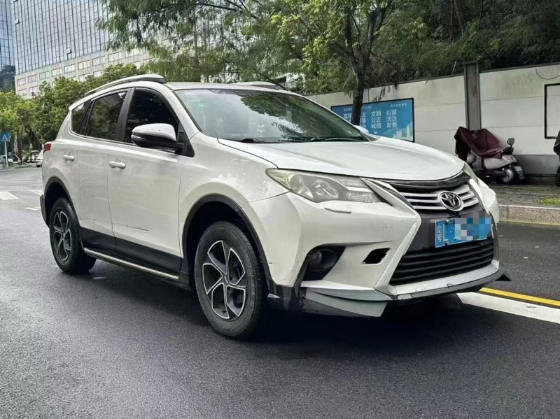 广州16年丰田RAV4荣放2