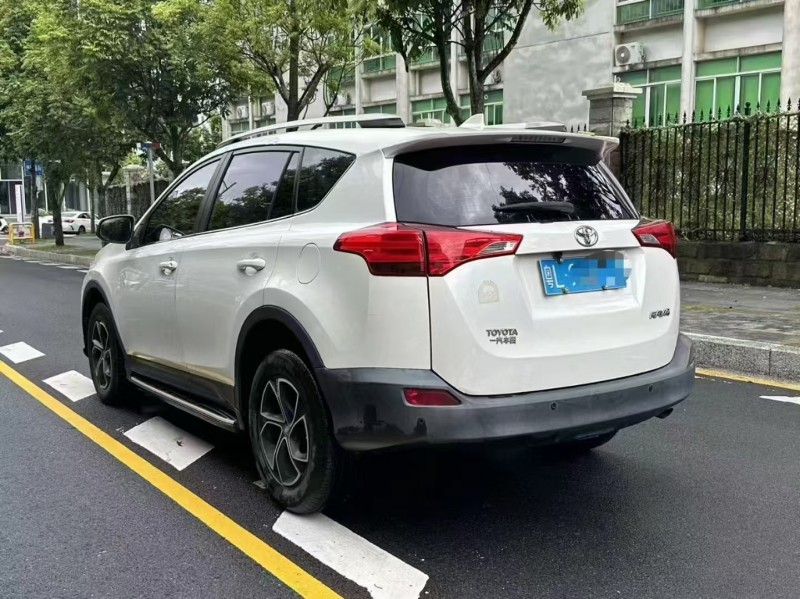 广州16年丰田RAV4荣放7