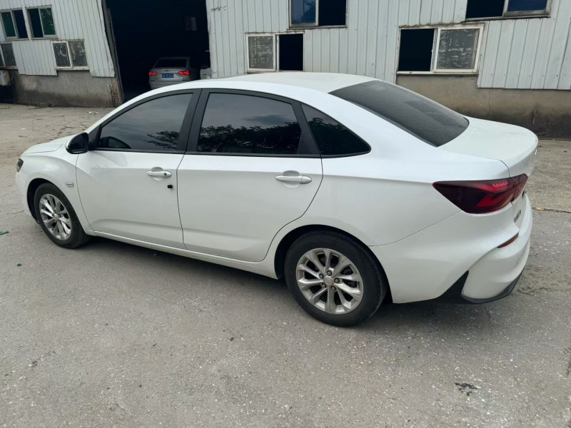 南昌25年雪佛兰科鲁泽9