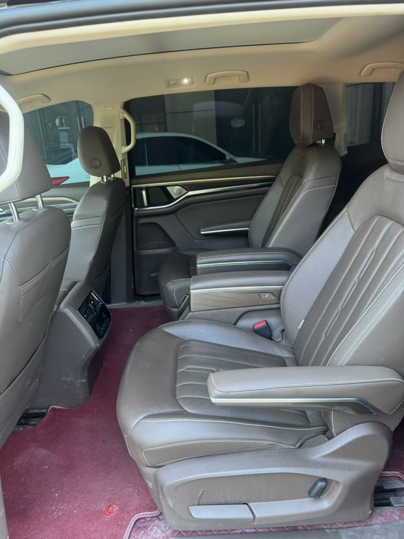 南昌21年大众威然5