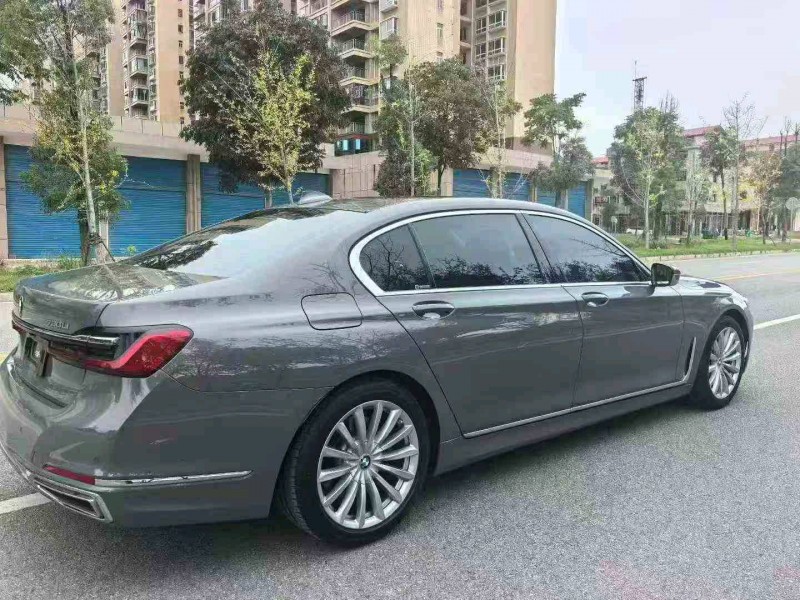 湘潭21年宝马7系8