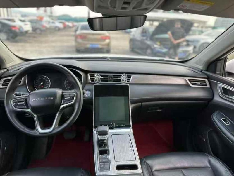 东莞20年荣威RX55