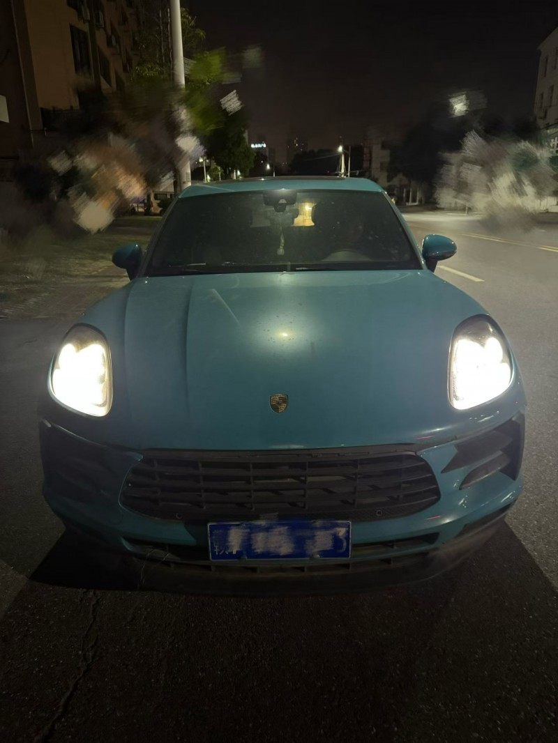 南昌20年保时捷Macan1