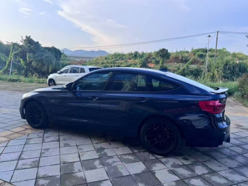 南昌18年宝马3系8