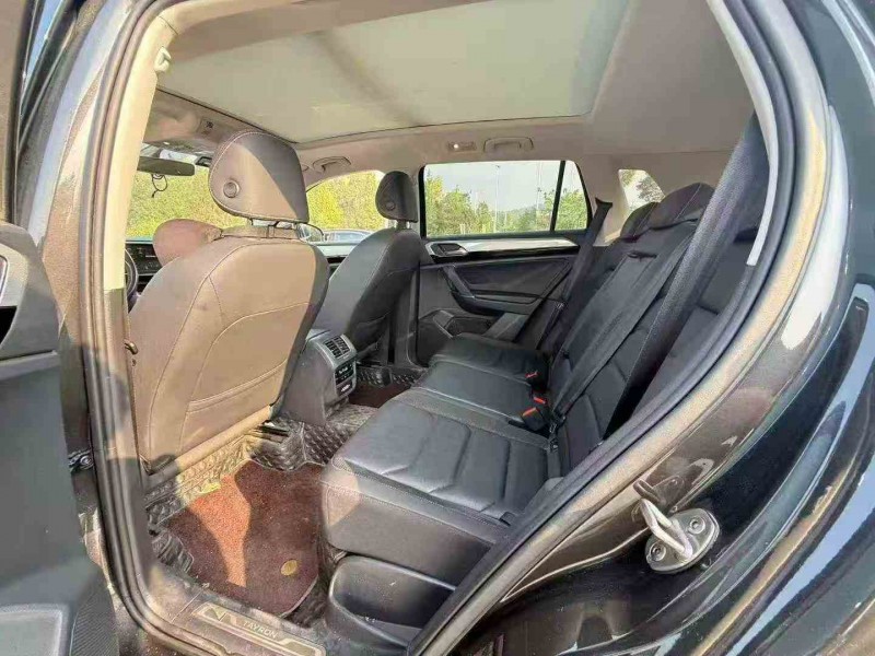 湘潭21年大众探岳6