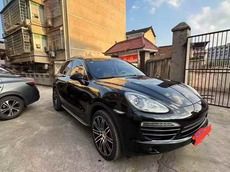 湘潭14年保时捷卡宴2