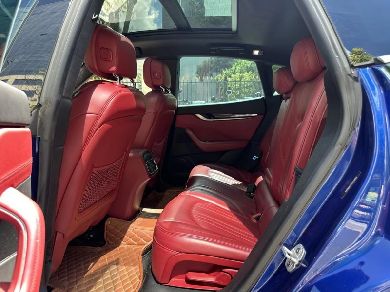 深圳18年玛莎拉蒂Levante8