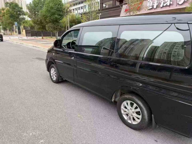 衡阳20年东风菱智6