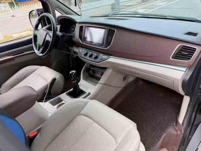 衡阳20年东风菱智9