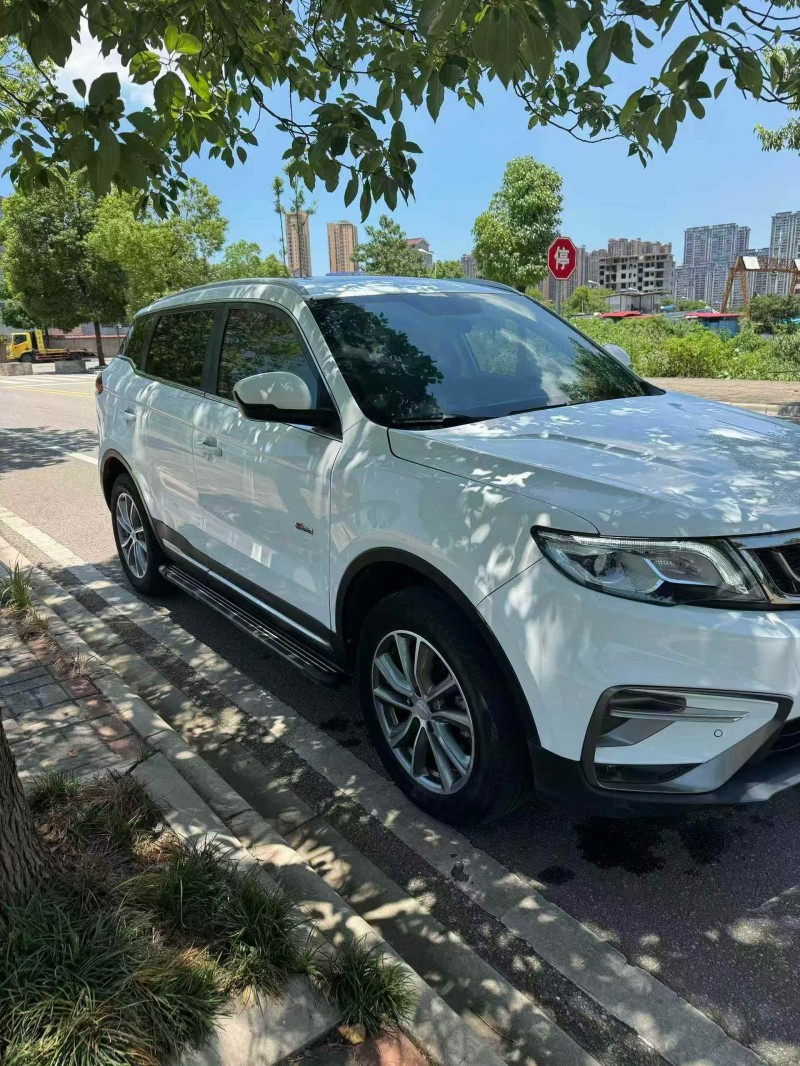 常德19年吉利博越2