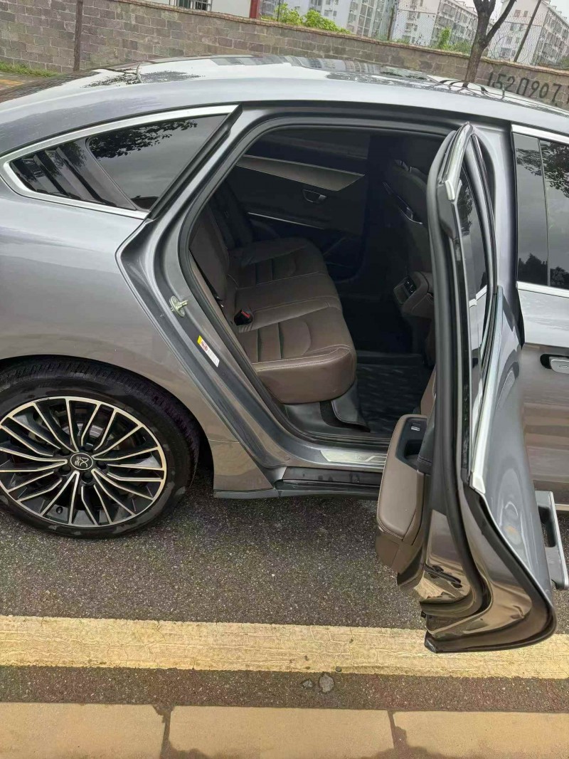 邵阳22年比亚迪汉8