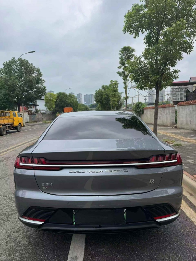 邵阳22年比亚迪汉9