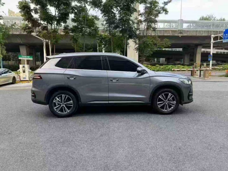 张家界21年比亚迪宋7