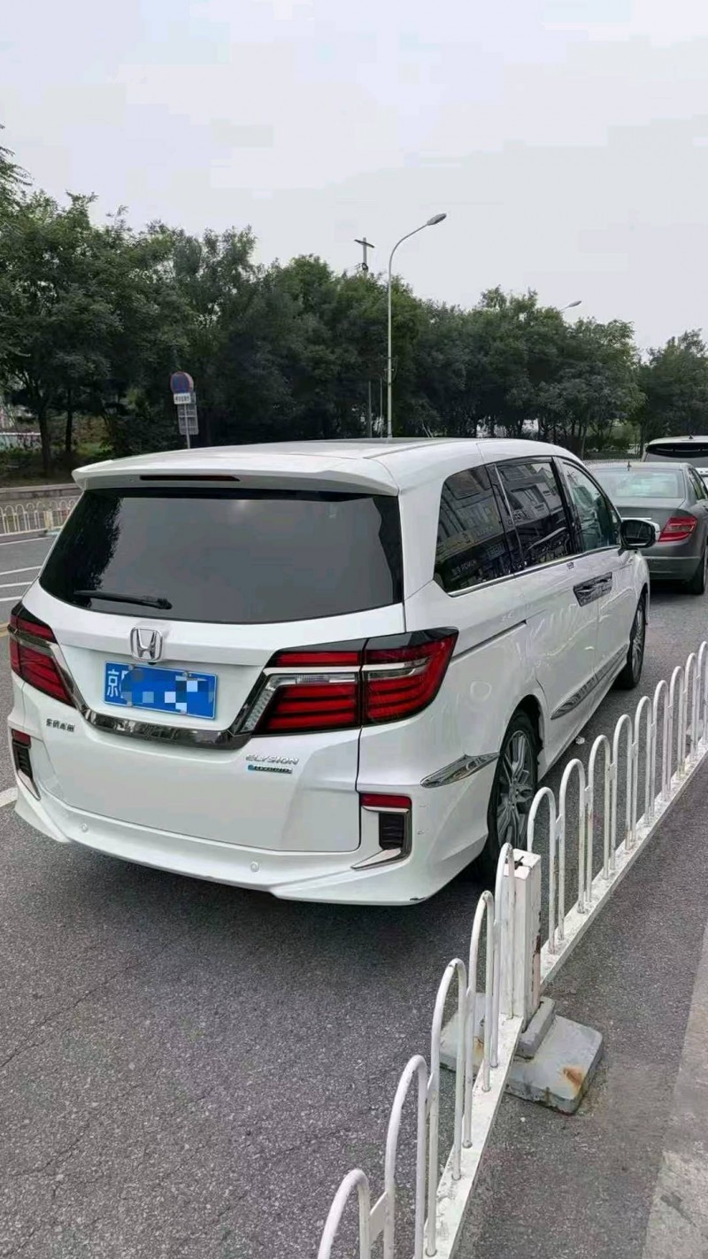 滨州21年本田艾力绅2