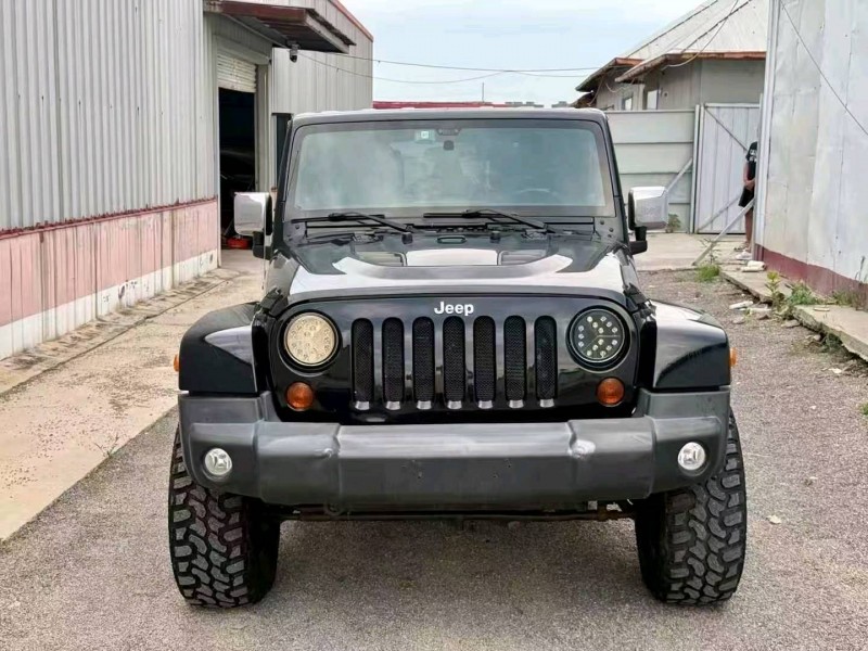 滨州12年Jeep牧马人1