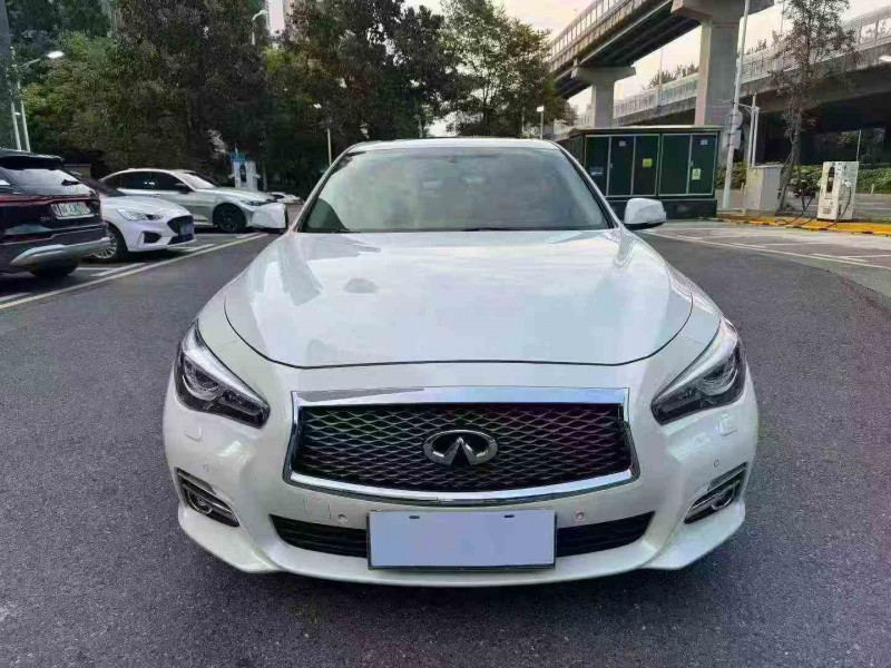 湘潭15年英菲尼迪Q50L1