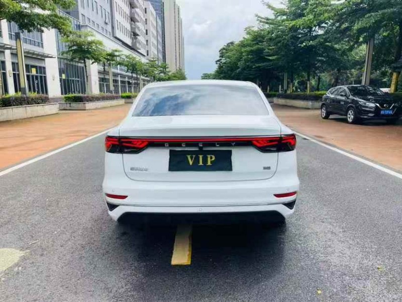 东莞23年吉利帝豪8
