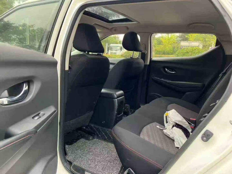 徐州16年日产蓝鸟5