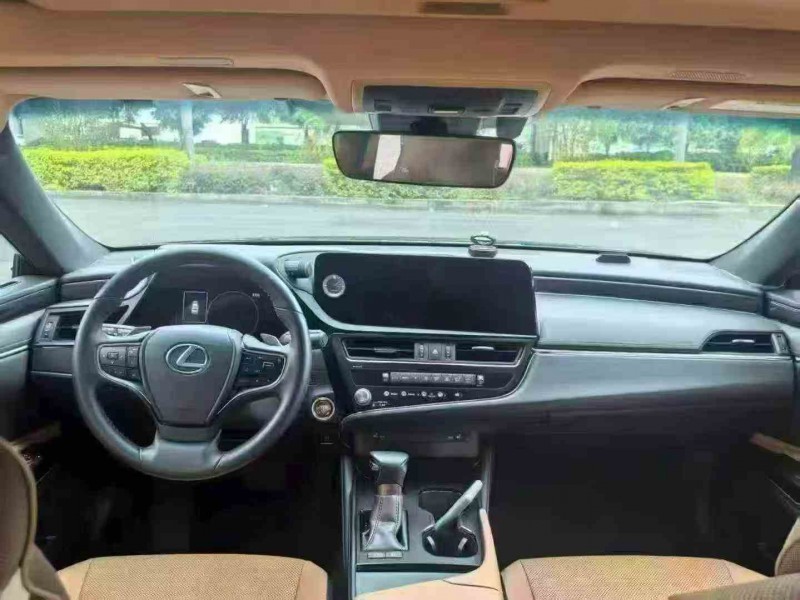 莆田23年雷克萨斯ES5