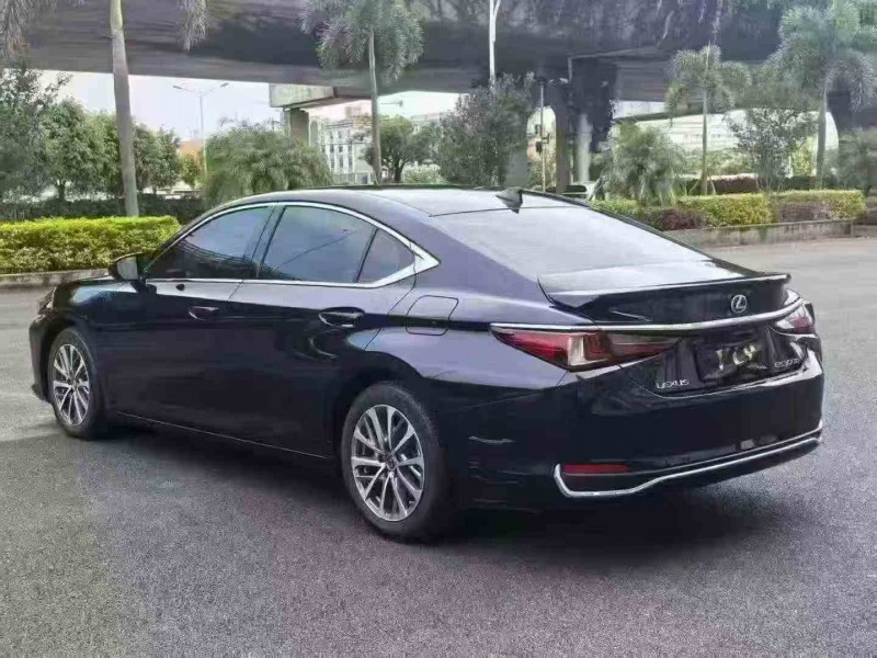 莆田23年雷克萨斯ES8