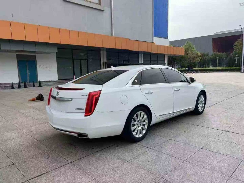 常州15年凯迪拉克XTS7