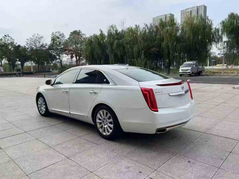 常州15年凯迪拉克XTS8