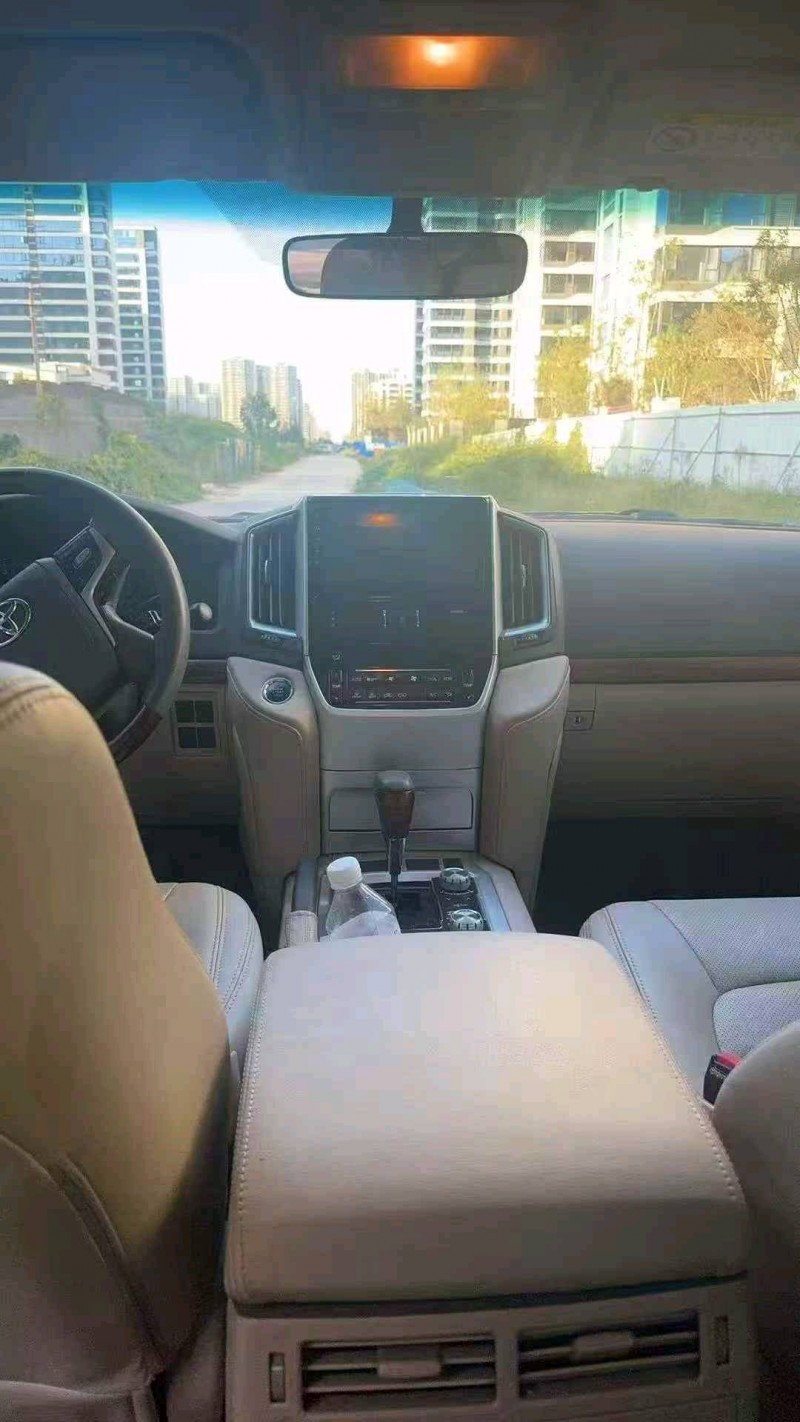 洛阳18年丰田兰德酷路泽4