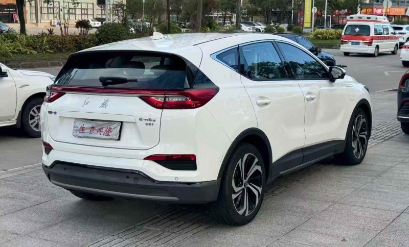 衡阳21年红旗HS37