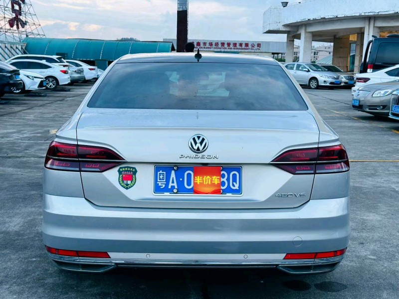 东莞17年大众辉昂9